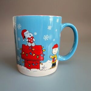 PEANUTS CHARLIE BROWN & SNOOPY CHRISTMAS COFFEE MUG